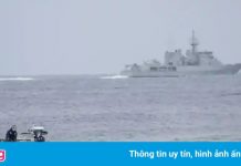 Vaccine Pfizer cập bến hòn đảo khó tiếp cận nhất thế giới