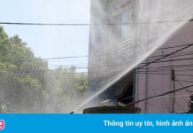 Quân khu 5 phun khử khuẩn chống dịch diện rộng ở Phú Yên