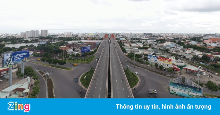 Đường phố TP.HCM thông thoáng sau ngày thứ 3 áp dụng Chỉ thị 16