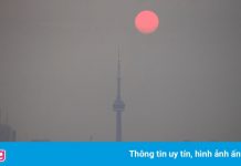 Bầu trời Bắc Mỹ trông như một bộ phim tận thế vì khói từ cháy rừng