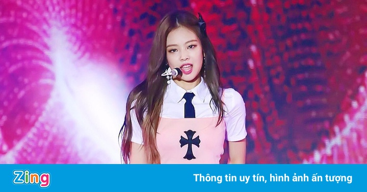 Từ đồng phục nữ sinh tẻ nhạt đến thời trang cao cấp Từ đồng phục nữ sinh tẻ nhạt đến thời trang cao cấp