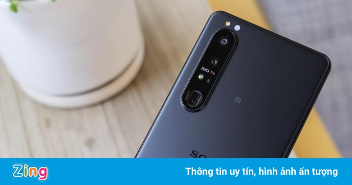 Sony đang trở lại thị trường di động