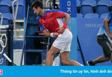 Djokovic tức giận đập gãy vợt khi trắng tay ở Olympic