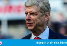 Wenger: ‘Trọng tài sai lầm khi cho tuyển Anh hưởng 11 m’