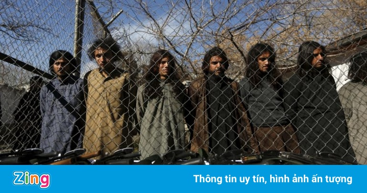 22 biệt kích Afghanistan giơ tay hàng, Taliban vẫn nã súng bắn chết