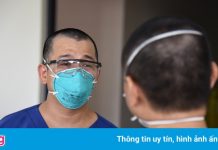 Những đôi mắt sưng và mái đầu trọc