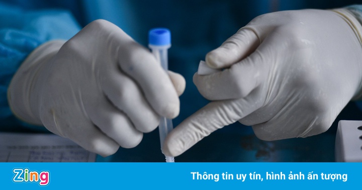 Người dân ở TP.HCM có nên tự test nhanh tại nhà?