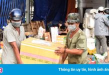 E ngại đến siêu thị, nhiều người dân TP.HCM nhận thực phẩm từ quê