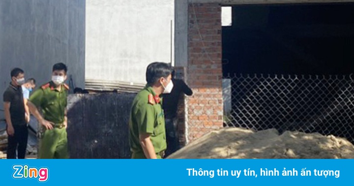 Thi thể thợ xây cạnh công trình nhà 3 tầng