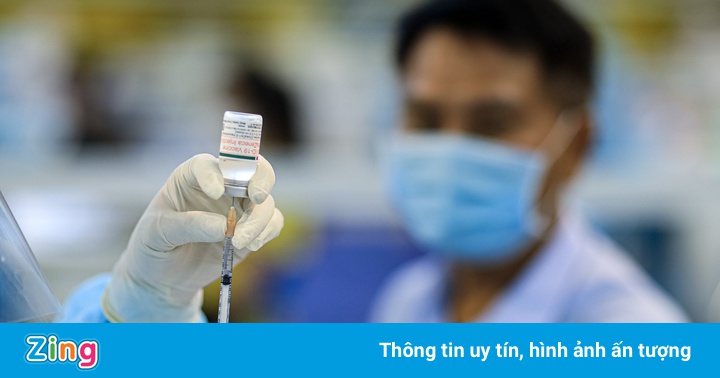 Đã tiêm vaccine, tôi có cần xét nghiệm Covid-19 khi ho và sốt?