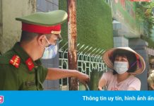 Tiếp tế đồ ăn cho người thân ở khu phong tỏa có vi phạm Chỉ thị 16?