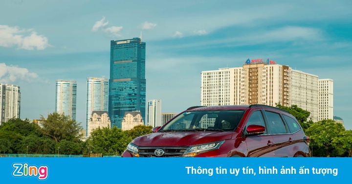 Toyota Rush 2021 nâng cấp hệ thống giải trí, tặng bảo hiểm vàng