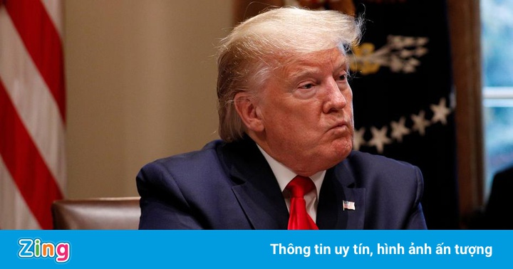 Ông Trump khó thắng kiện Facebook, Google và Twitter