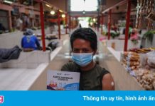 Chương trình tiêm vaccine tự chi trả bị chỉ trích ở Indonesia