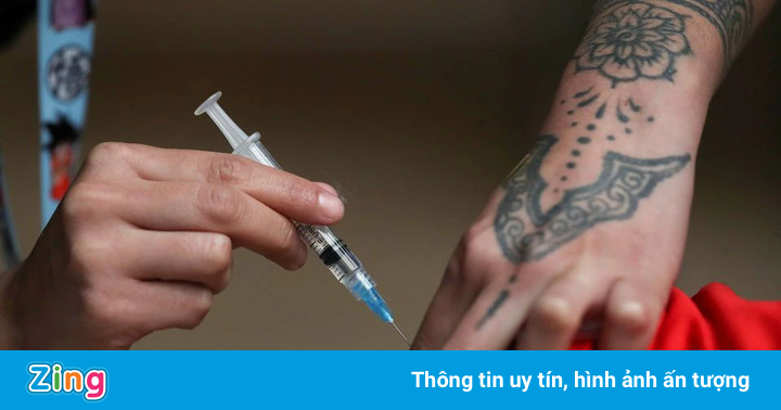 Chuyên gia Chile đề xuất tiêm mũi thứ 3 với vaccine của Sinovac