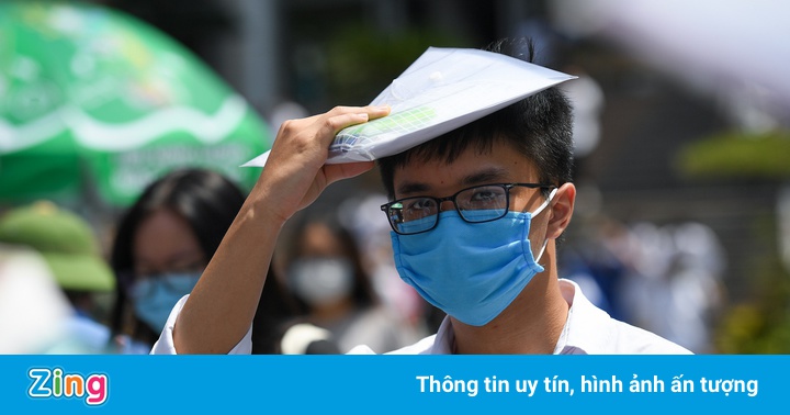 Đáp án 2 câu hỏi ‘drama’ trong đề thi Giáo dục Công dân Đáp án 2 câu hỏi ‘drama’ trong đề thi Giáo dục Công dân