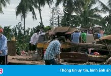 Giông lốc làm một người tử vong, 75 căn nhà tốc mái