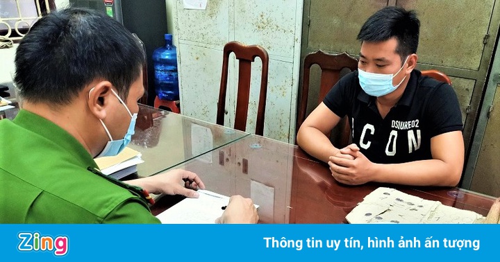 Khởi tố 10 bị can chơi xóc đĩa đợt dịch Covid-19 Khởi tố 10 bị can chơi xóc đĩa đợt dịch Covid-19