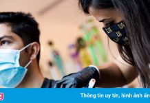 Nước Mỹ đạt được mục tiêu tiêm chủng trong muộn màng