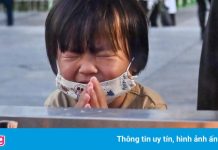 Người Nhật tưởng niệm vụ ném bom nguyên tử ở Hiroshima