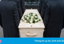 Bị bắt giữ vì trộm đồ trang sức của tử thi trong quan tài