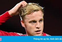 Van de Beek bế tắc ở MU