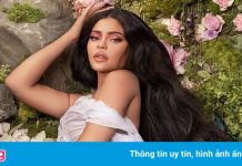 Mốt váy ướt được lăng xê thế nào?