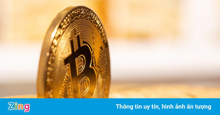 Giá Bitcoin tăng vọt