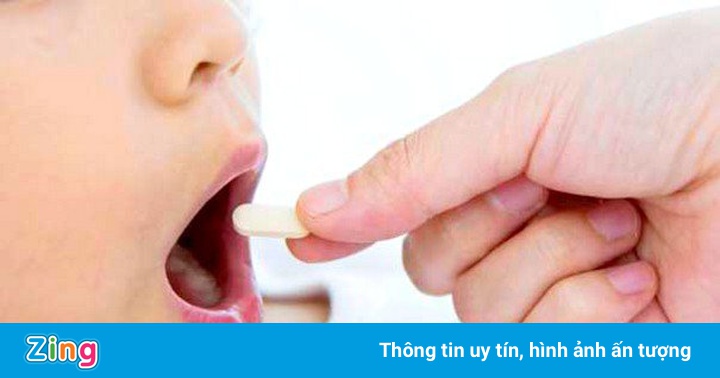 Những loại thuốc cần thận trọng khi điều trị cho trẻ mắc Covid-19