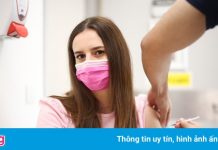 Anh dự trữ dư thừa hơn 200 triệu liều vaccine Covid-19