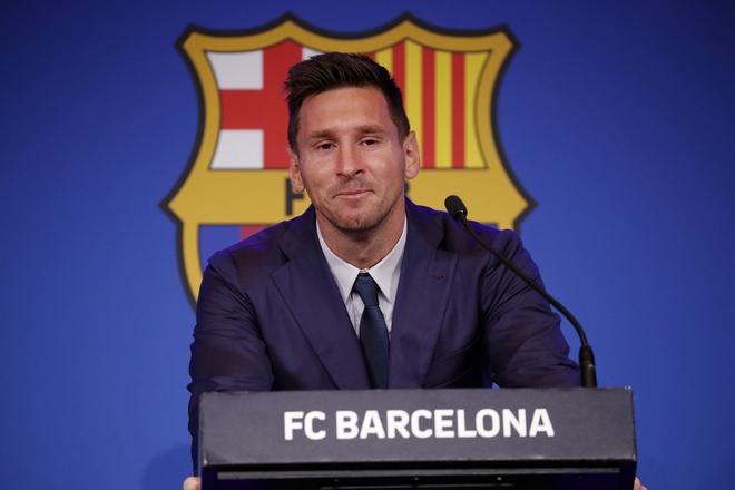 PSG cong bo Messi anh 12