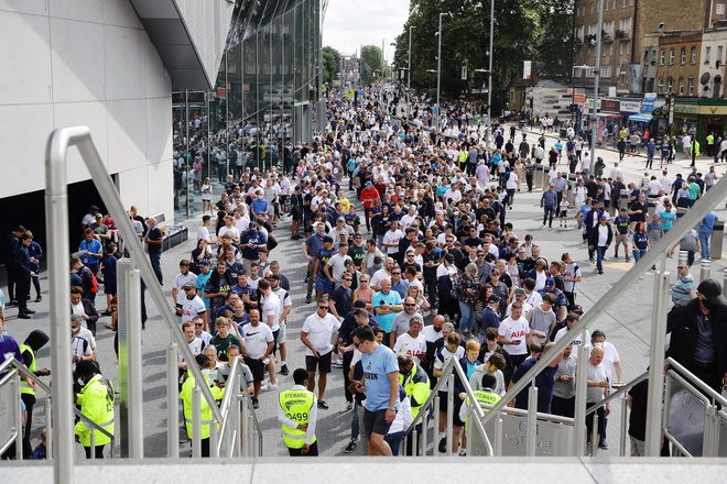 Tottenham dau Man City anh 25