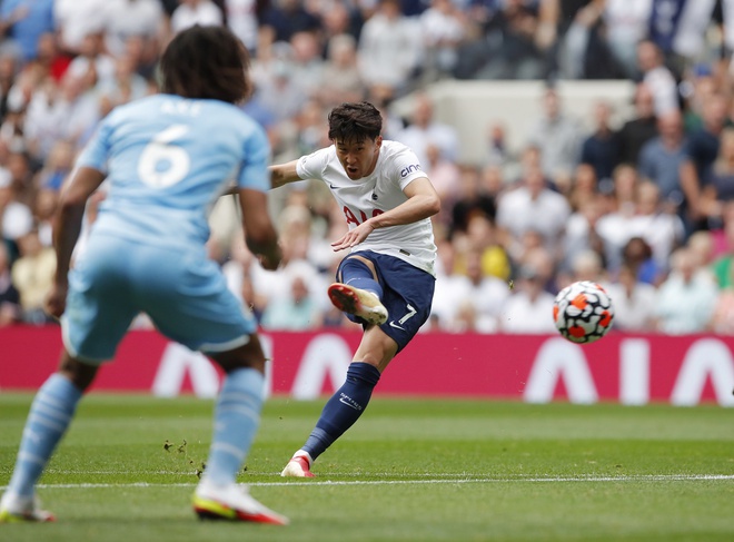 Tottenham dau Man City anh 7