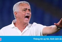 Mourinho thắng trận đầu tiên tại Serie A cùng Roma