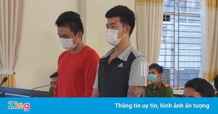 Phạt tù 2 thanh niên tránh chốt kiểm soát dịch, tấn công cảnh sát