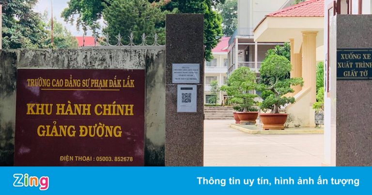 Chuyển cơ quan công an vụ hiệu trưởng và kế toán chi khống 1,8 tỷ Chuyển cơ quan công an vụ hiệu trưởng và kế toán chi khống 1,8 tỷ