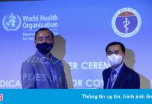 WHO bàn giao lô vật tư y tế hỗ trợ Việt Nam chống dịch