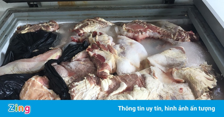 Phát hiện 1 tấn thịt lợn hôi thối chuẩn bị bán ra thị trường