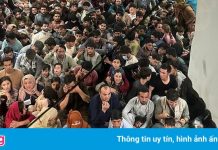 Cuộc tháo chạy khỏi Afghanistan từ bức ảnh chụp trong máy bay Mỹ