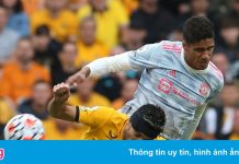 Varane ra mắt MU thuyết phục