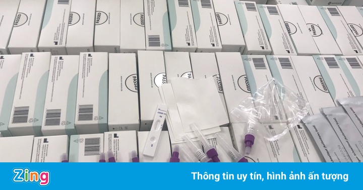 Thu giữ gần 1.000 kit test nhanh Covid-19 không rõ nguồn gốc