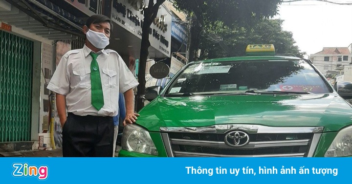 Sản phụ ở TP.HCM trở dạ trên vỉa hè, sinh con an toàn trong xe taxi