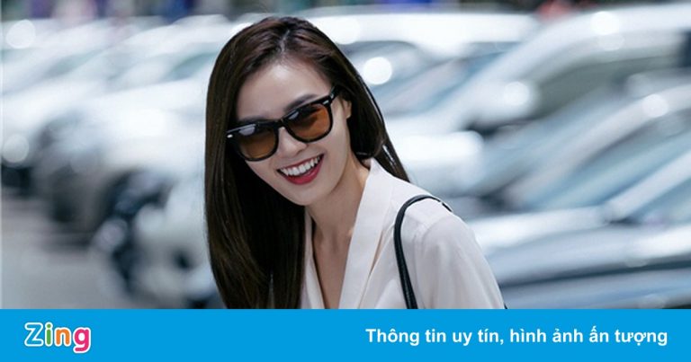 Lan Ngọc và dàn nghệ sĩ về Đà Nẵng sau chuyến đi Hàn Quốc Lan Ngọc và dàn nghệ sĩ về Đà Nẵng sau chuyến đi Hàn Quốc