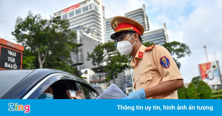 TP.HCM tiếp tục bổ sung nhóm đối tượng được ra đường từ 23/8 TP.HCM tiếp tục bổ sung nhóm đối tượng được ra đường từ 23/8