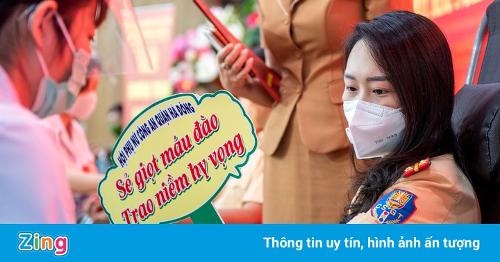 Gần 300 công an hiến máu cứu người trong dịch Covid-19