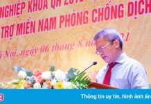 Giảng viên, sinh viên ĐH Y Dược vào Đồng Tháp chống dịch