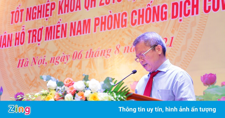 Giảng viên, sinh viên ĐH Y Dược vào Đồng Tháp chống dịch