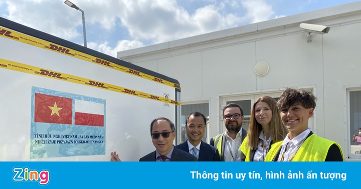 Ba Lan bàn giao hơn 501.000 liều vaccine Covid-19 cho Việt Nam Ba Lan bàn giao hơn 501.000 liều vaccine Covid-19 cho Việt Nam