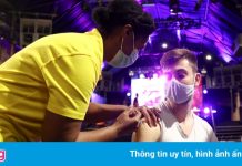 Tiêm mũi thứ 3 không giúp nước giàu chiến thắng đại dịch