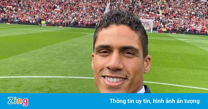 Ronaldo trầm trồ trước lễ ra mắt của Varane